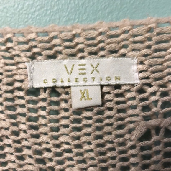 🌺Beautiful Cream Sweater🌺 - Picture 8 of 8